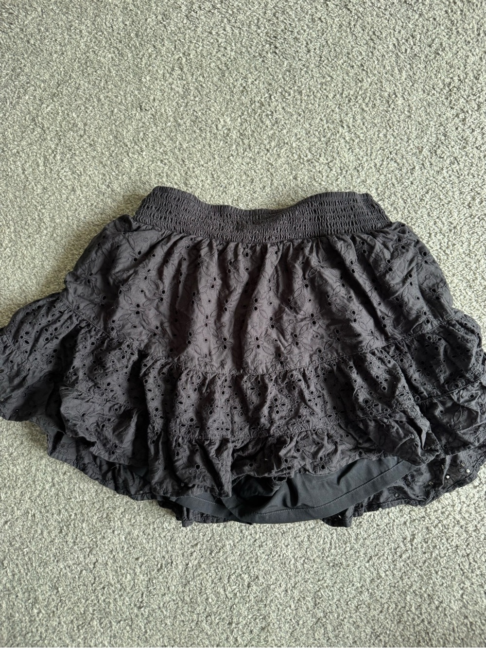 American Eagle Outfitters Charcoal Gray Eyelet Tiered Mini Skort